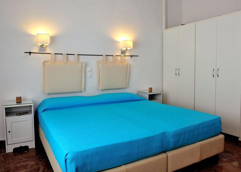 Villa Ftelia Skiathos Town Exterior photo