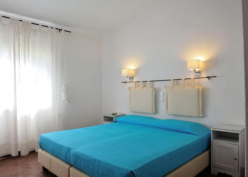 Villa Ftelia Skiathos Town Exterior photo