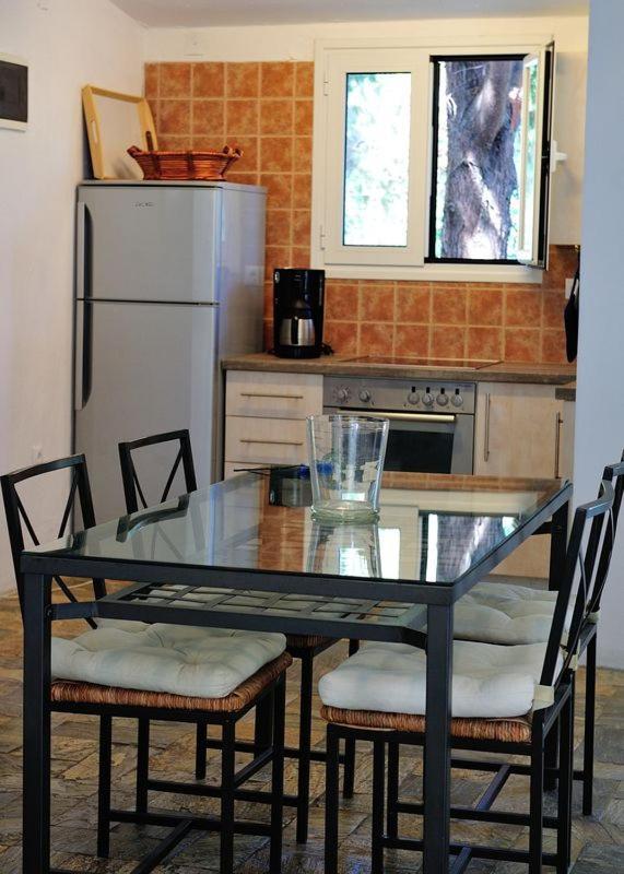 Villa Ftelia Skiathos Town Exterior photo
