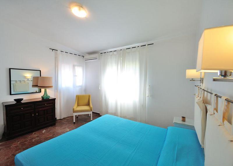 Villa Ftelia Skiathos Town Exterior photo